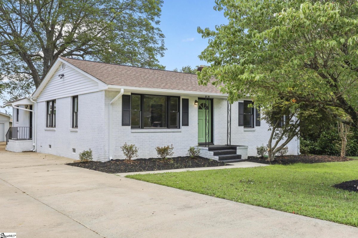 205 Rangeview Circle