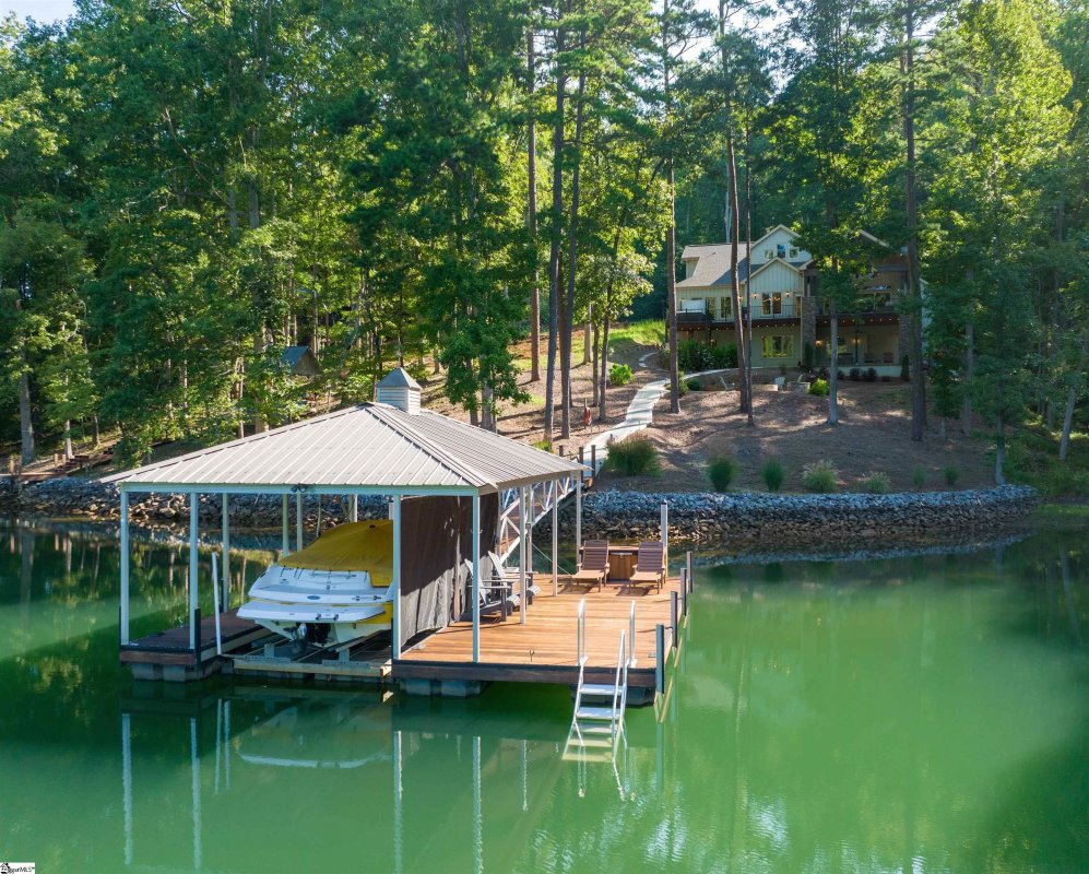 149 Willow Walk