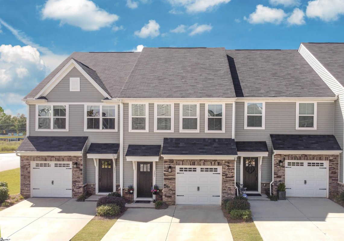 203 Clearwood Drive