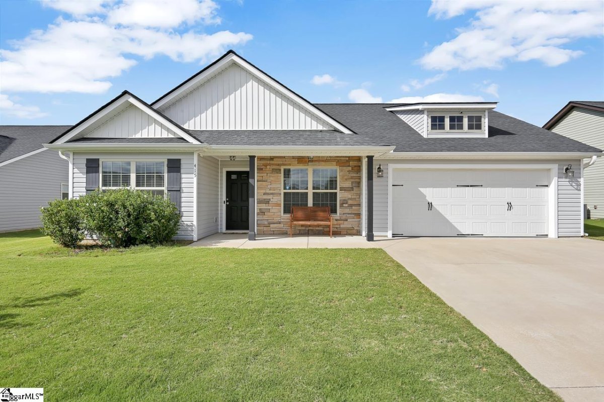 415 Peaksview Drive
