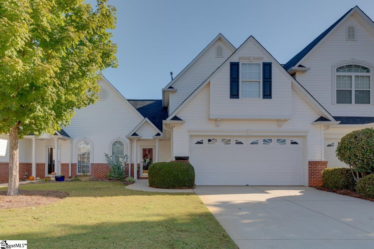 31 Cedar Rock Drive