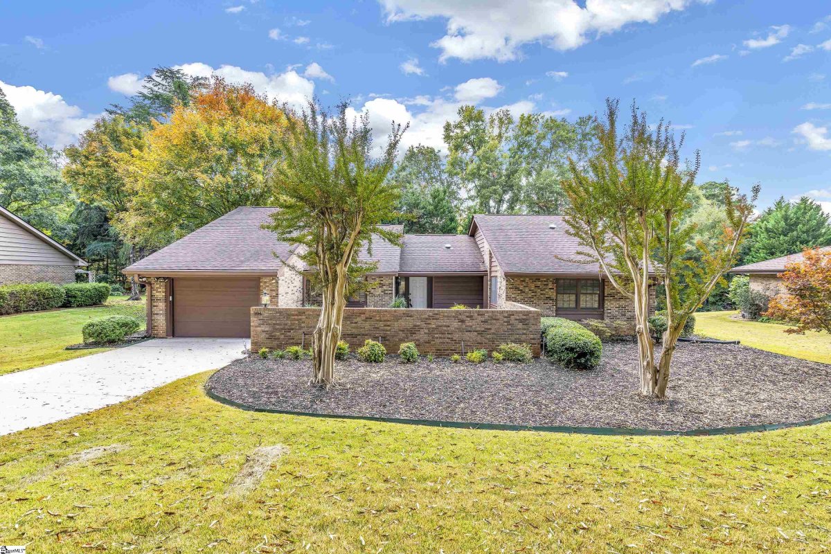 104 Downs Boulevard
