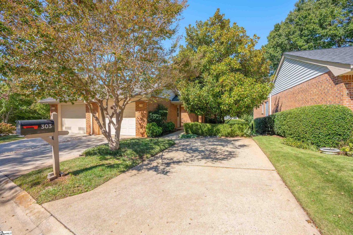 303 Mockingbird Hill