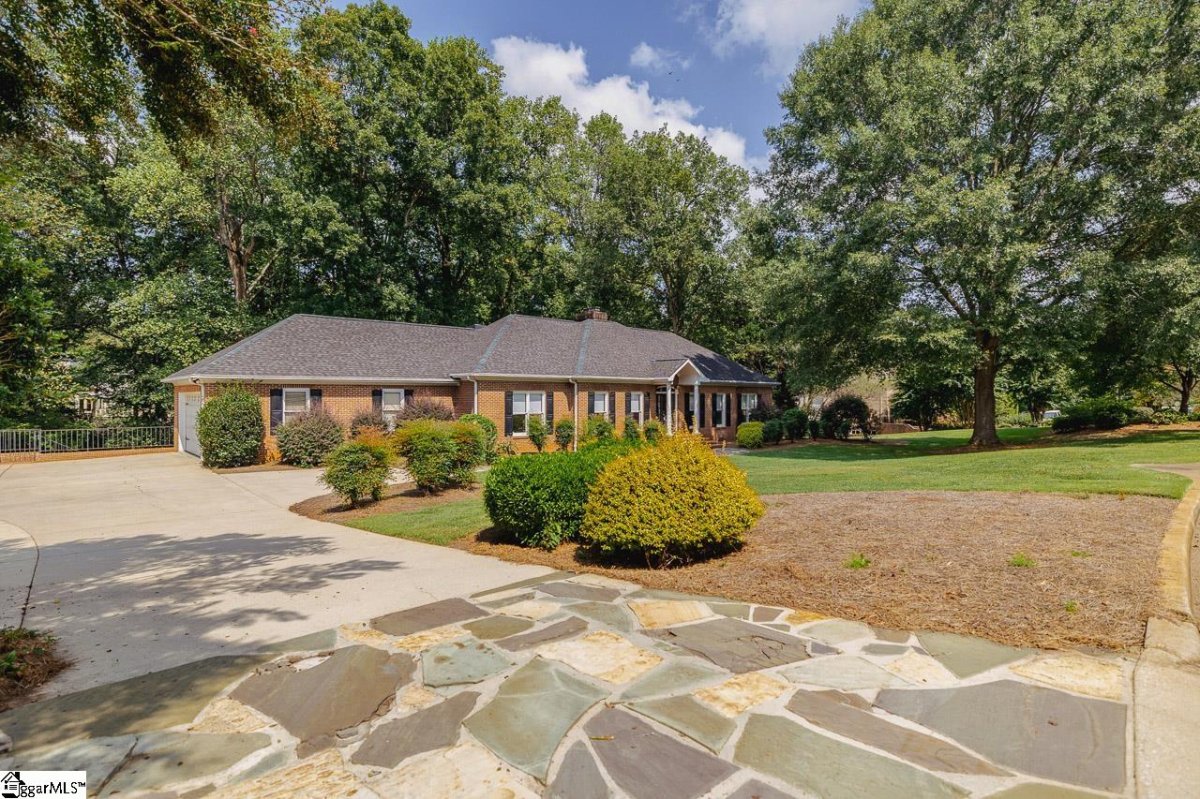405 Spaulding Lake Drive