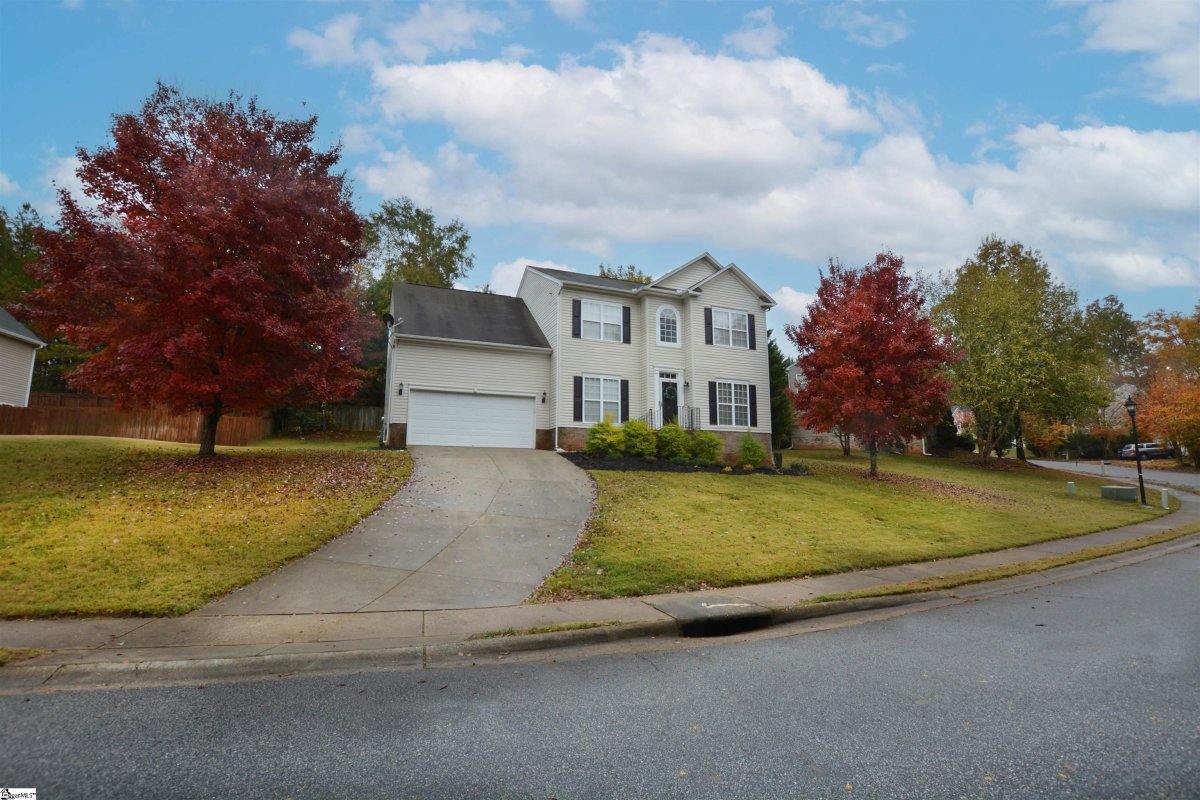 19 Trailstream Drive