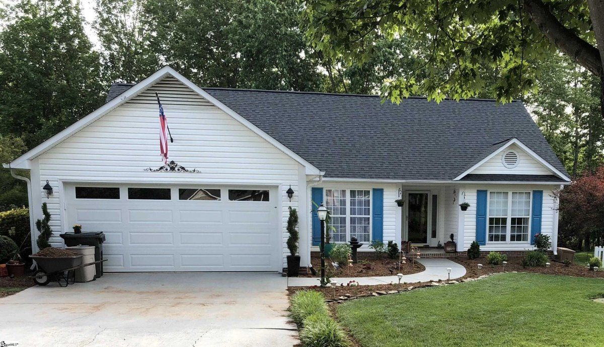 311 N Autumn Crest Place
