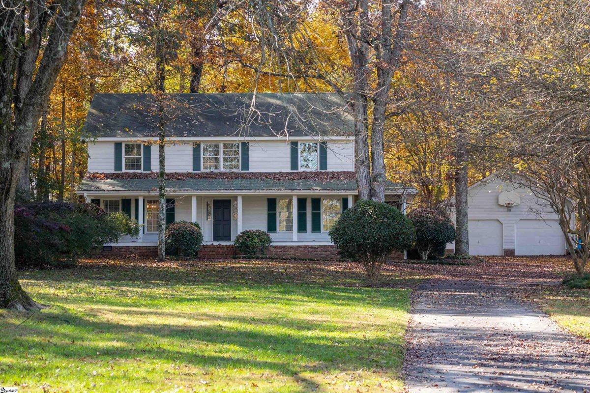14 Bateswood Drive