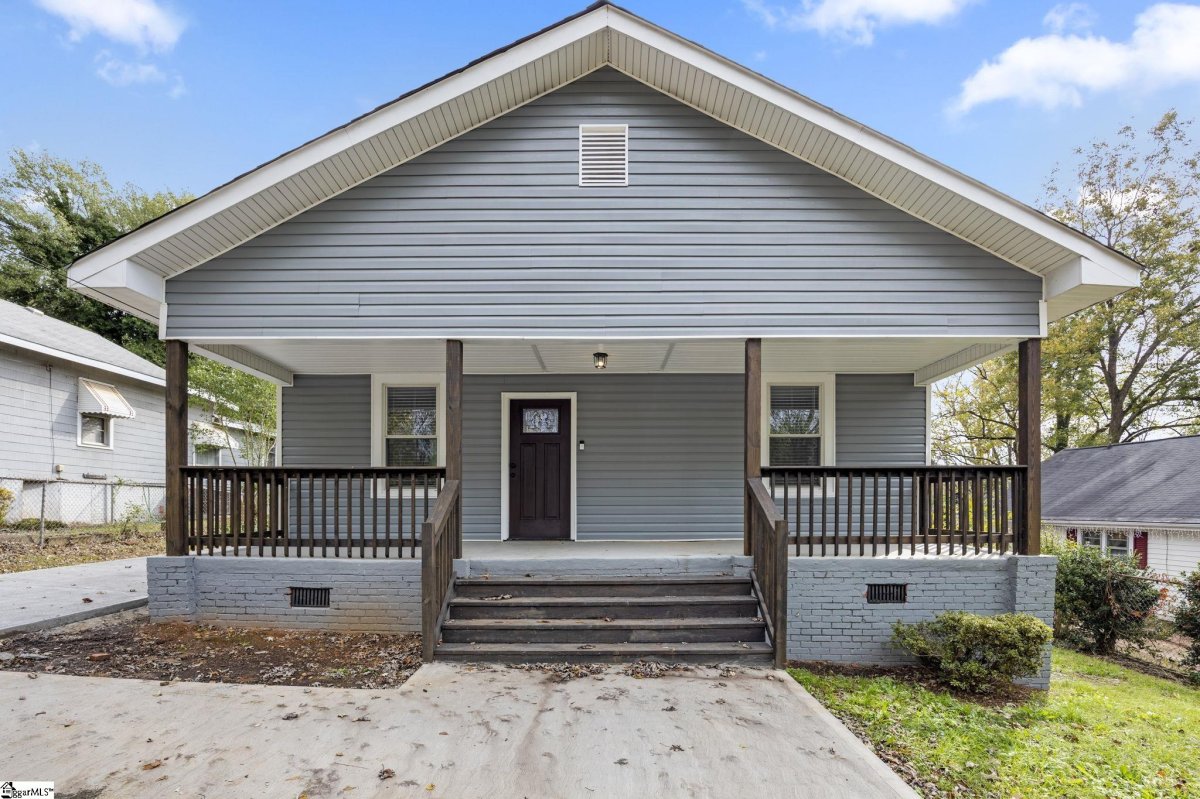 323 Tremont Avenue