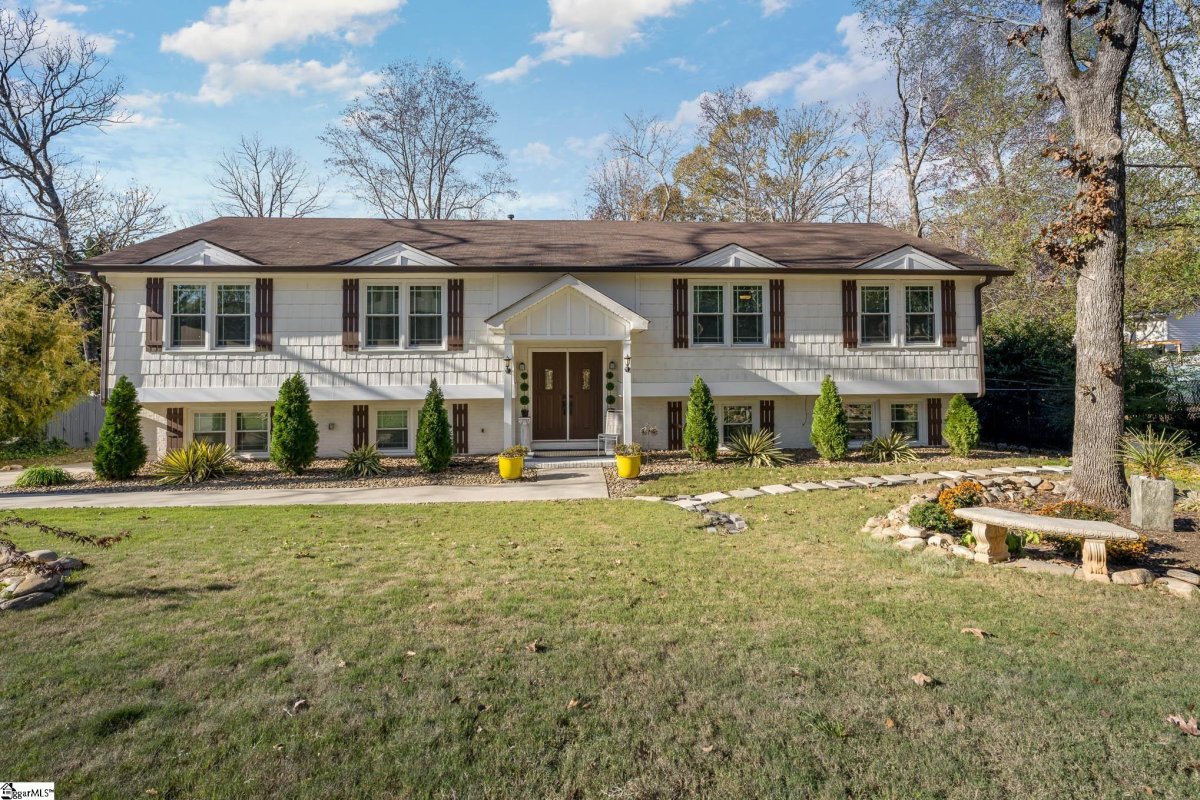 100 Meadowbrook Drive