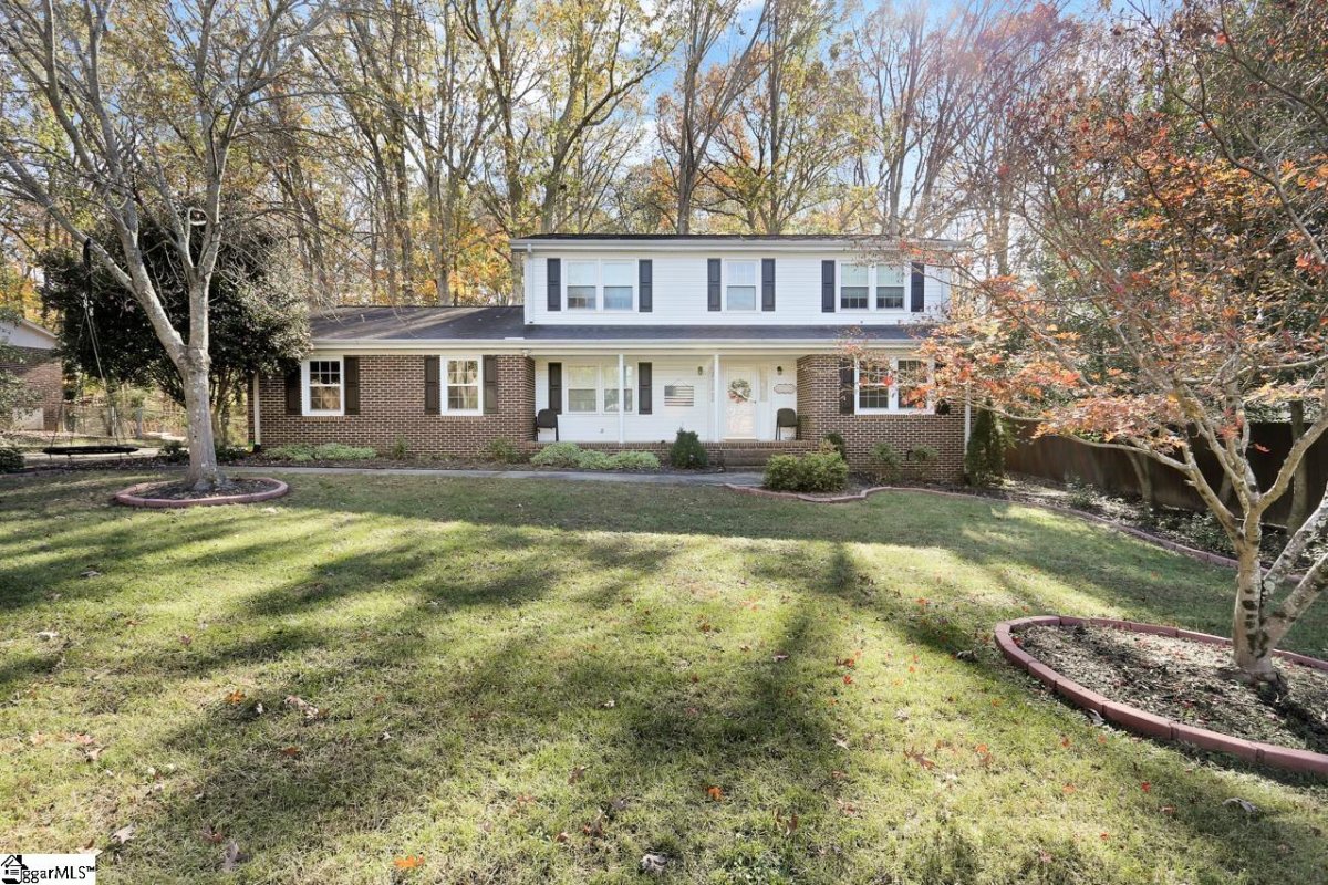 1504 Brentwood Way