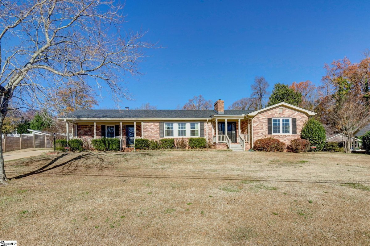 305 Hillside Drive