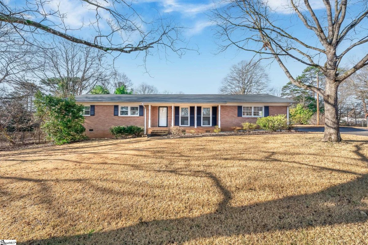 26 Pine Ridge Drive