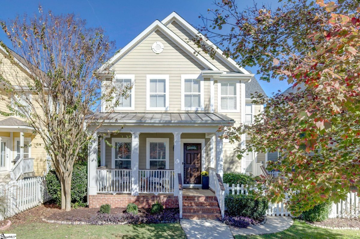 11 Valcourt Circle