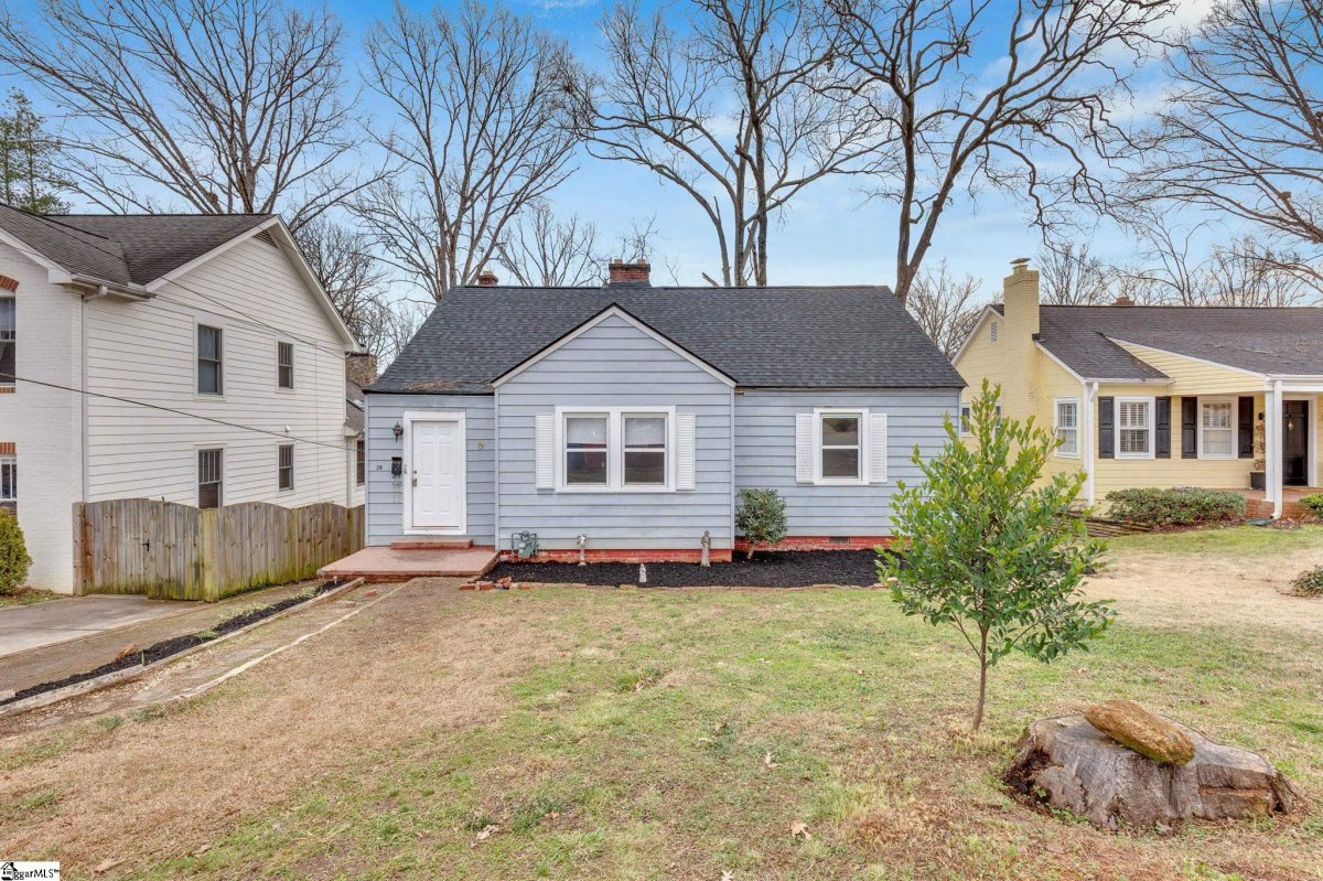 38 Douglas Drive