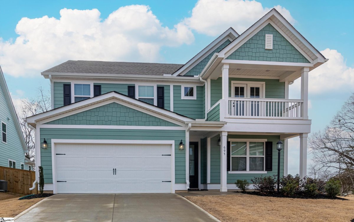 695 Crossbuck Trail