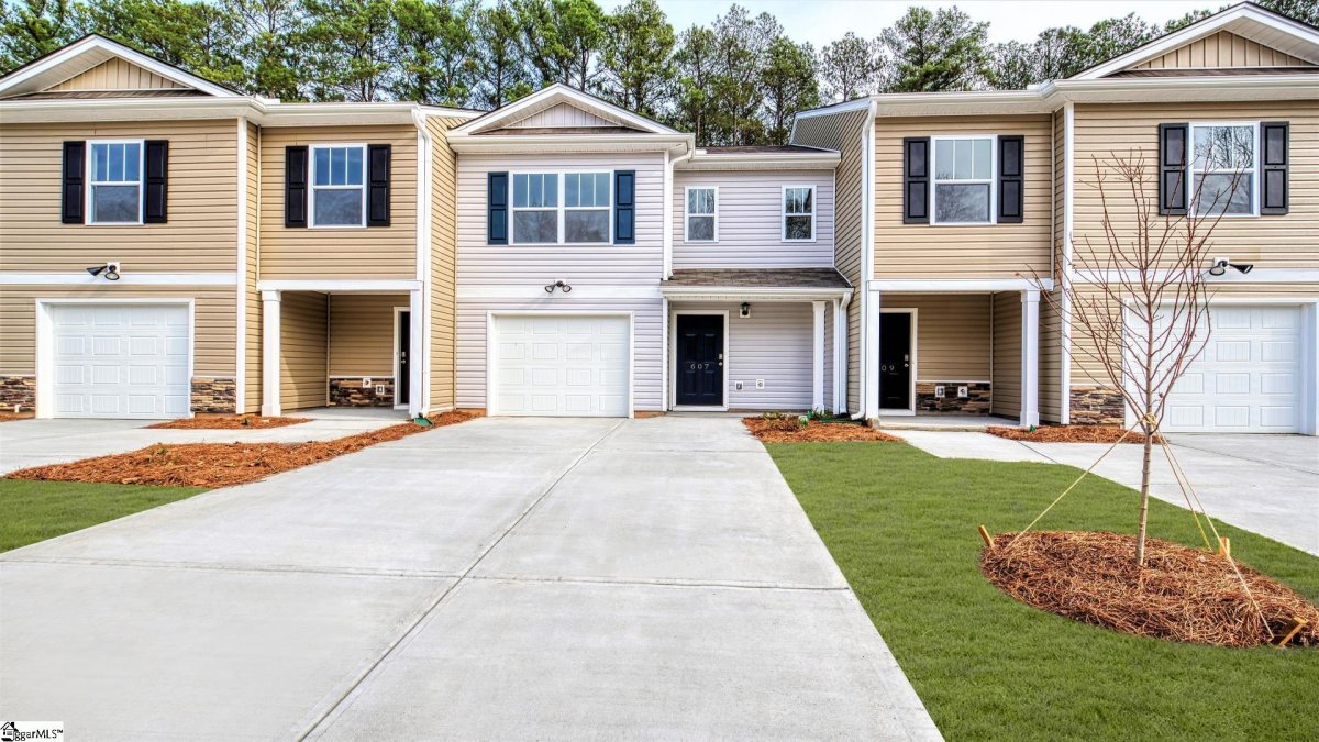 607 Oakmont Valley Trail