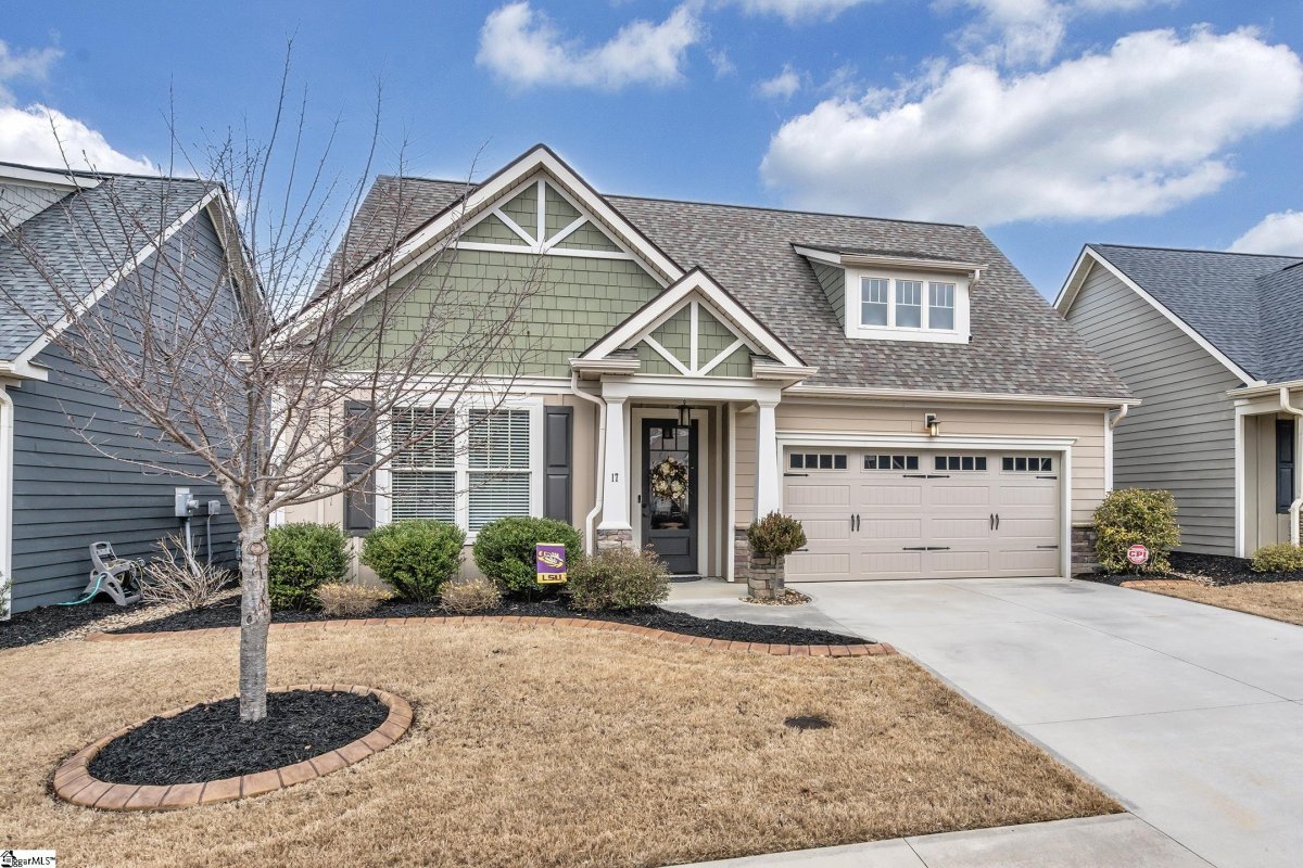 17 Cloverfield Drive