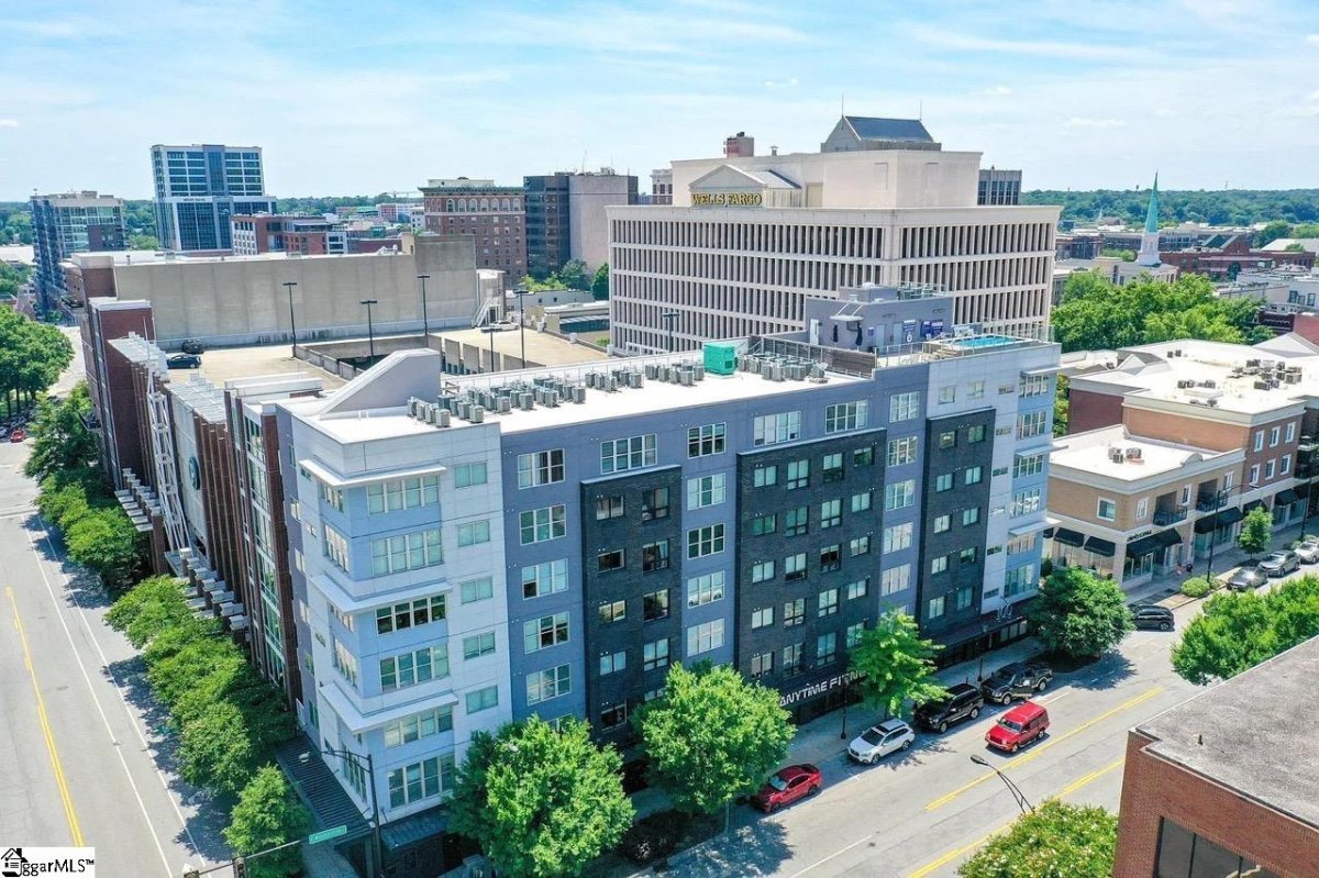100 E Washington Street Unit 72