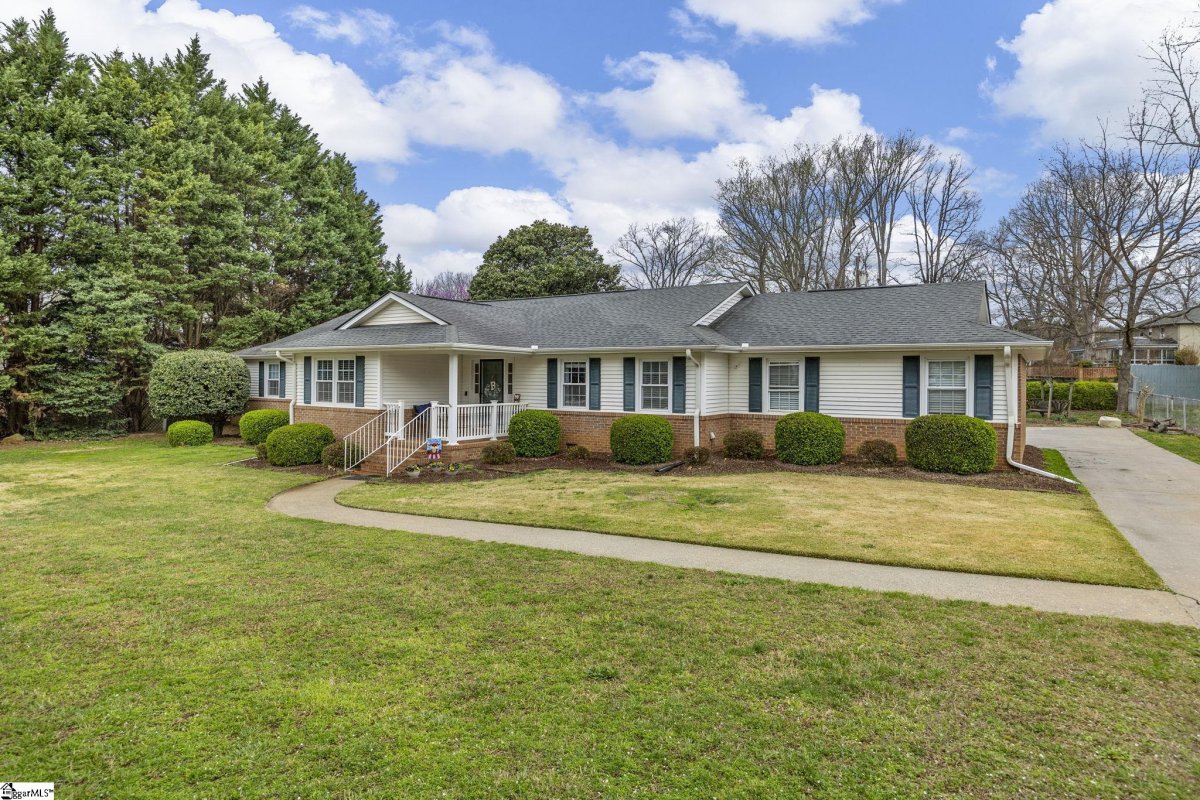 205 Connecticut Drive