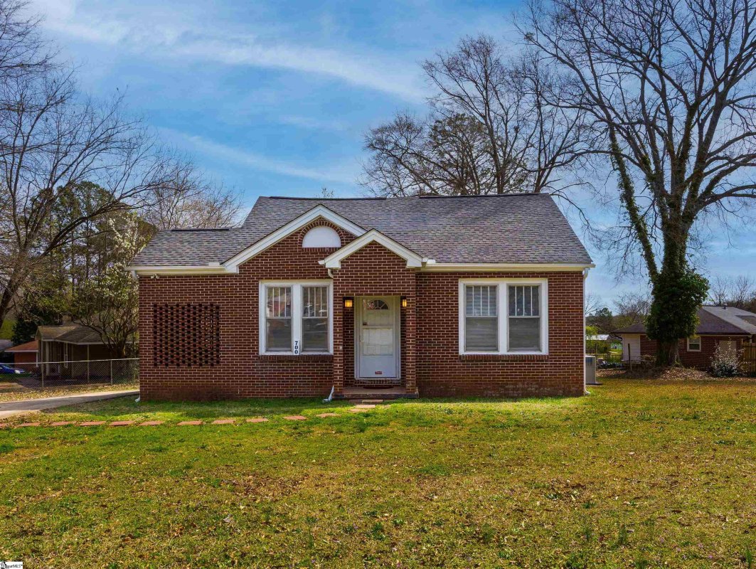 700 Winston Drive