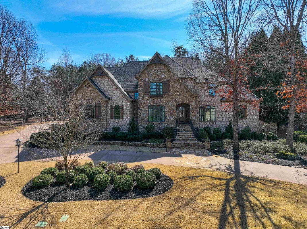 207 Abbot Trail