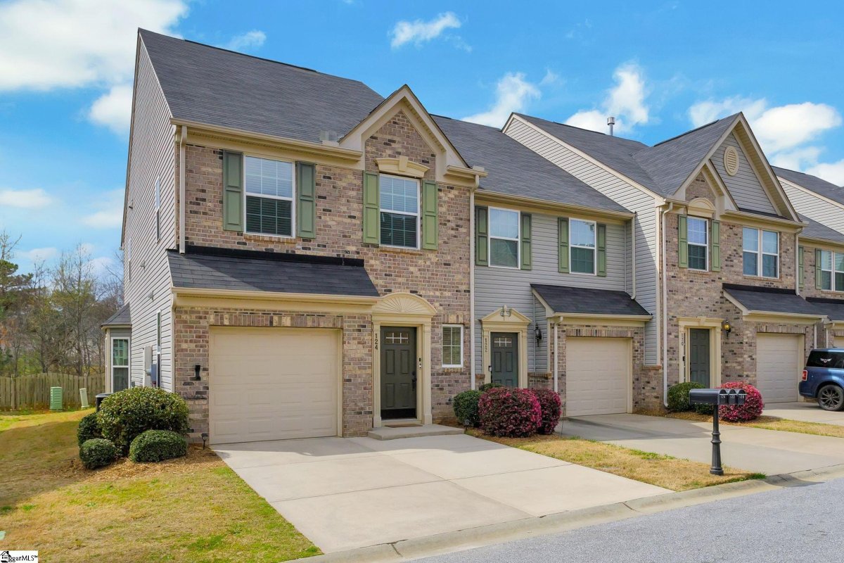 124 Awendaw Way