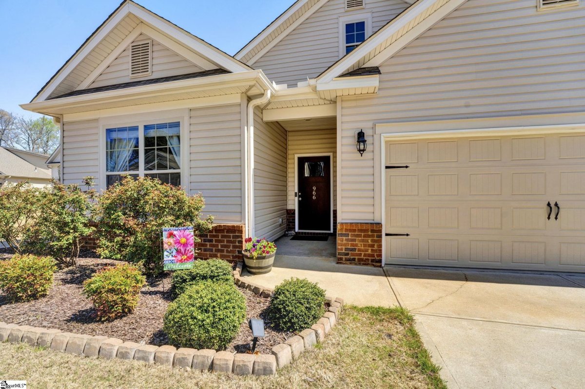 966 Deepwood Court