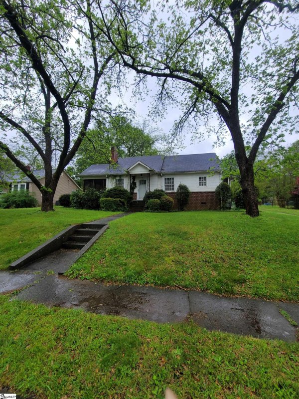 17 Beck Avenue