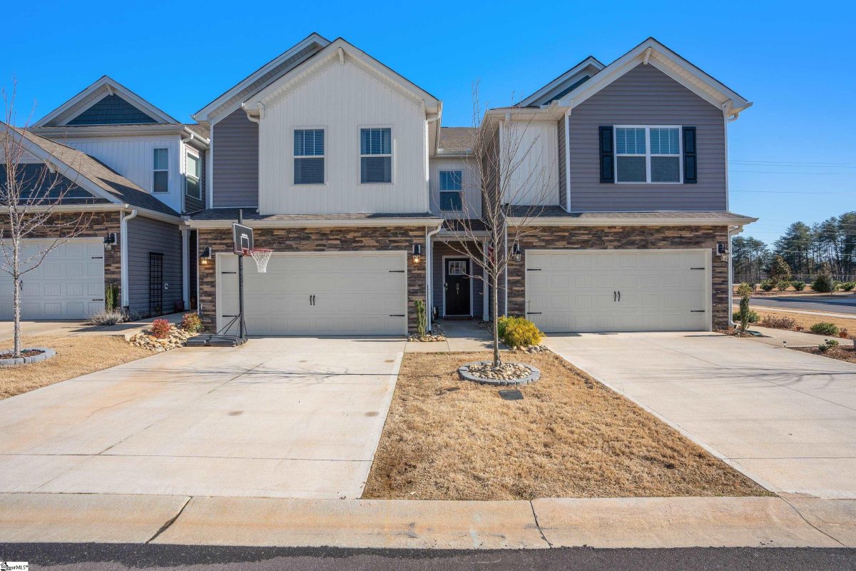 581 Yellow Fox Road