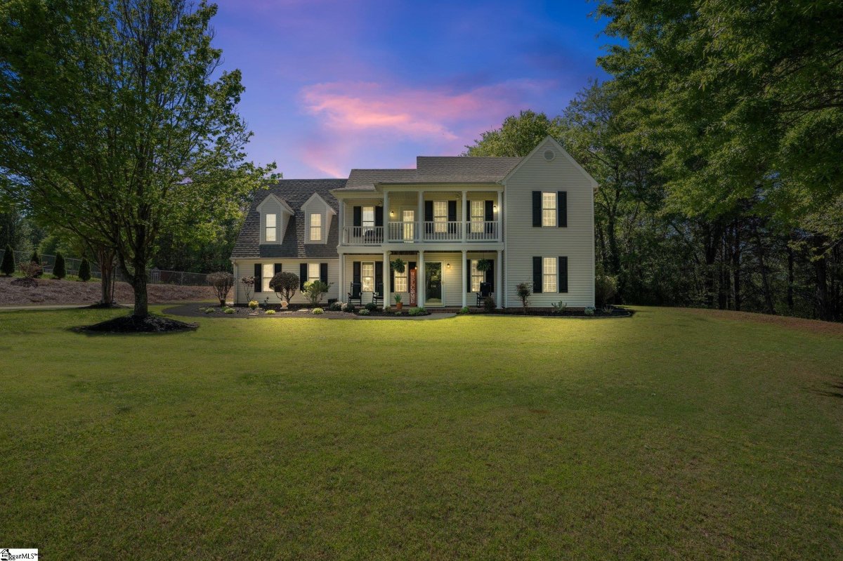 100 Hurst Avenue
