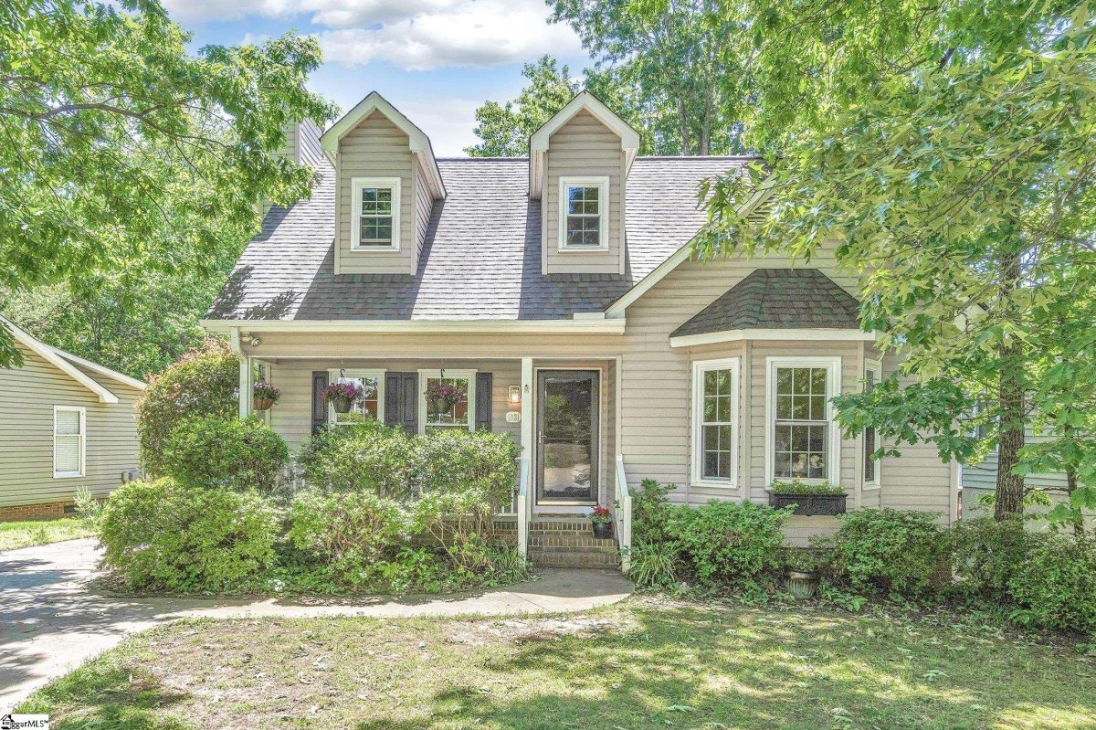 1031 Summit Drive