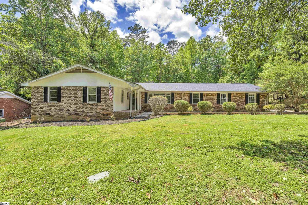 108 Kingsley Drive