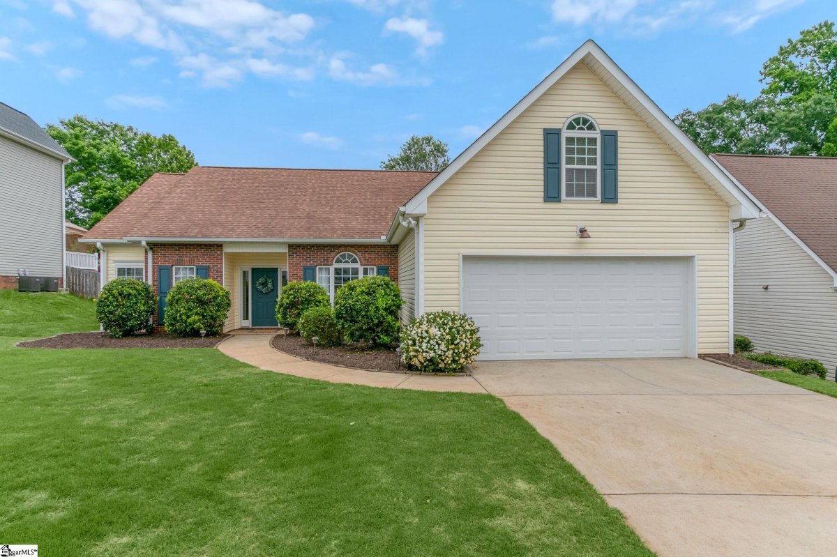 104 Cranebill Drive