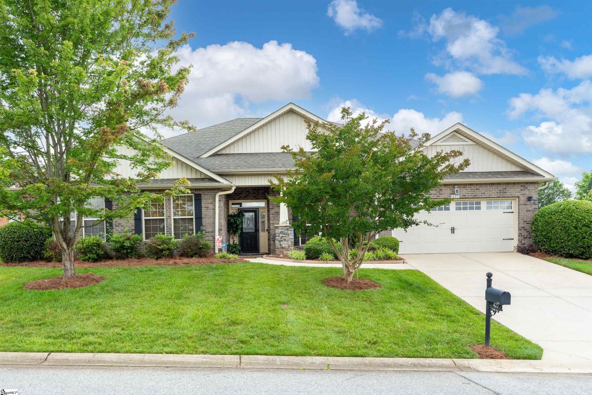 427 Jewelwood Drive