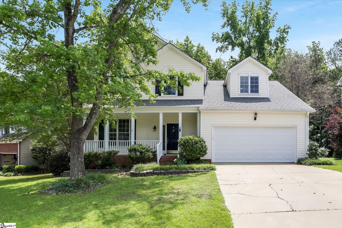 400 Cresthaven Place