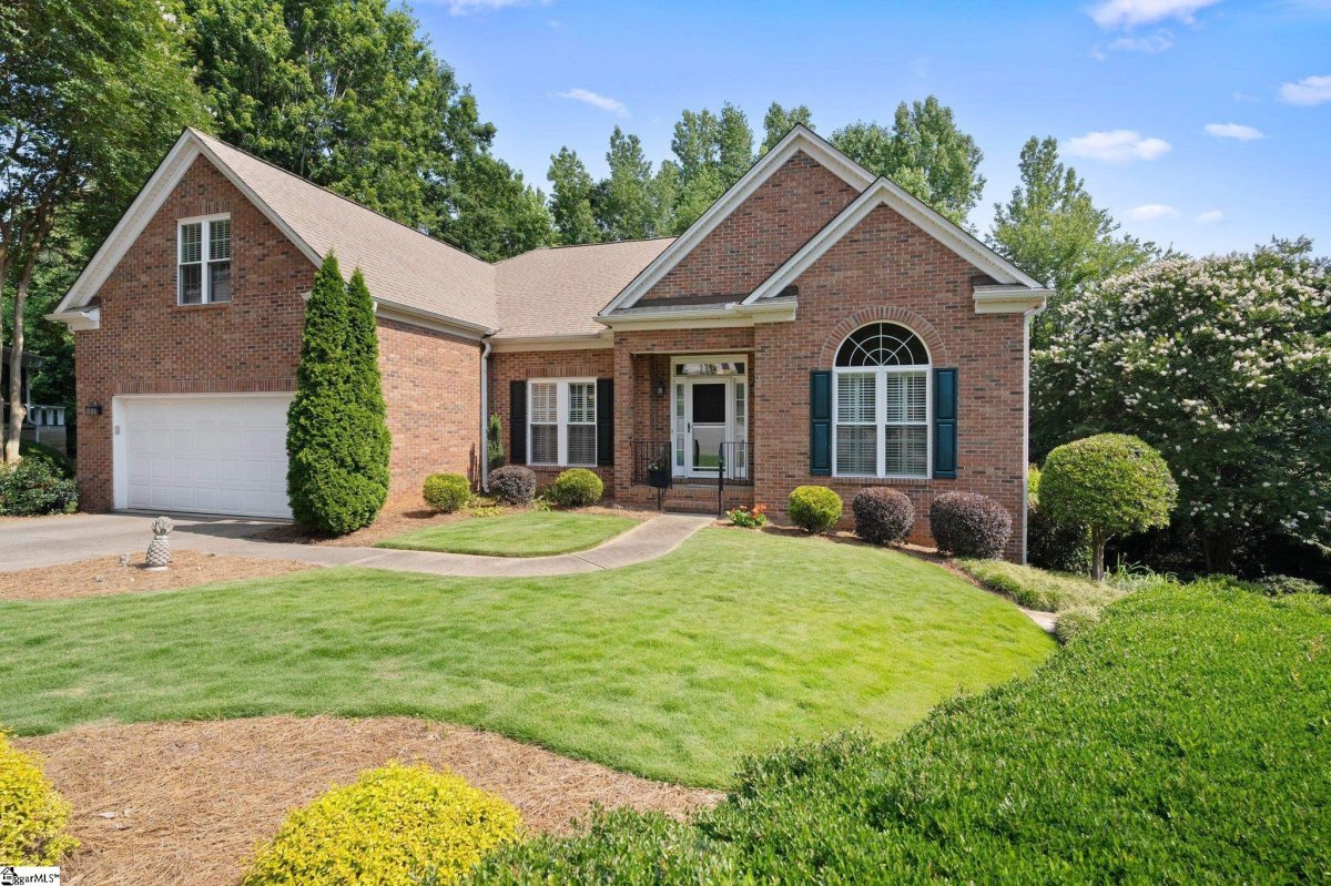 25 Bentley Way