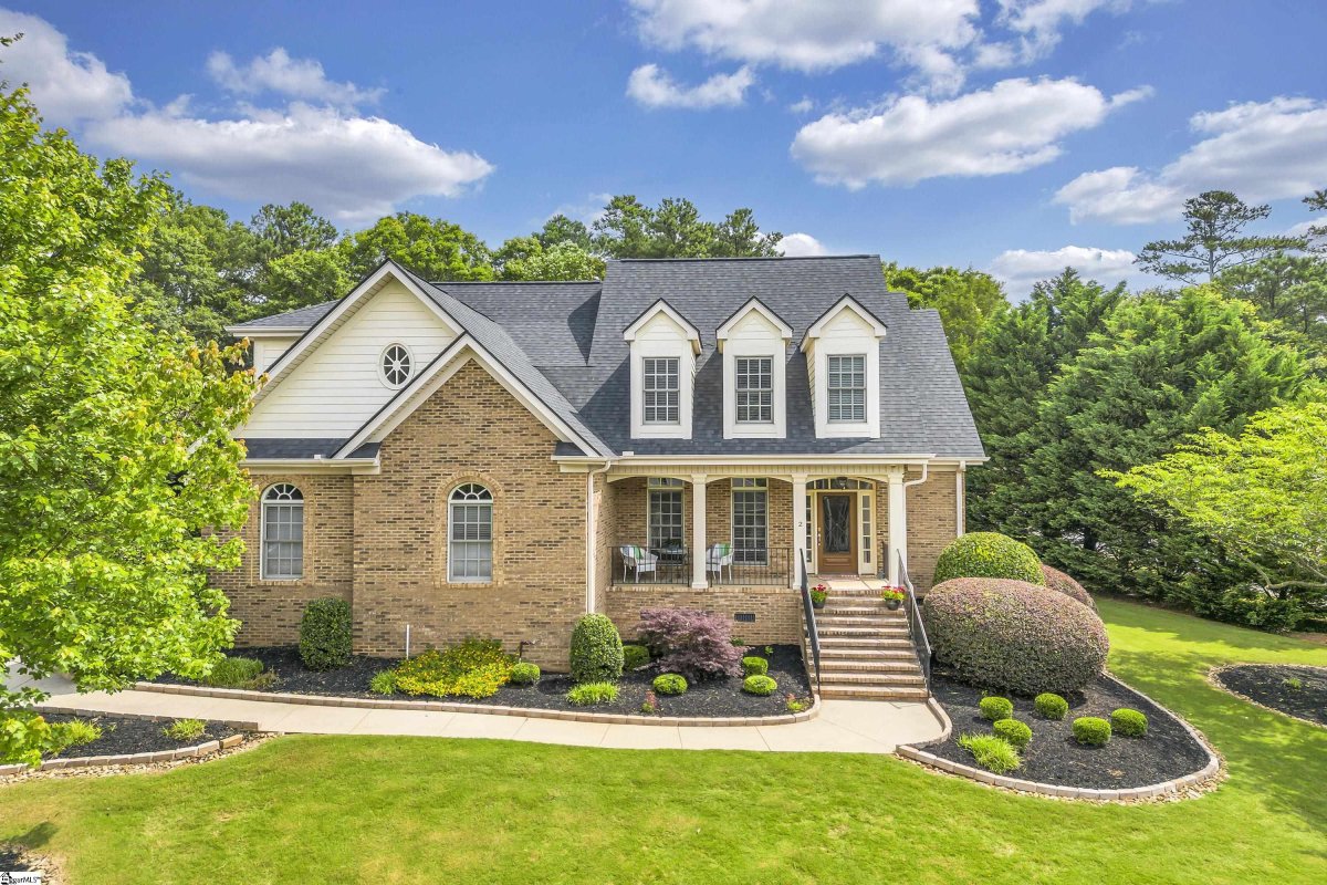 2 Graywood Court