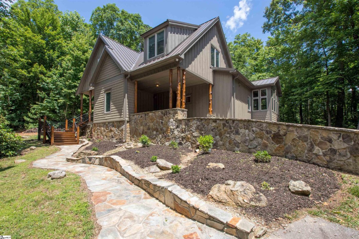 125 Sourwood Lane