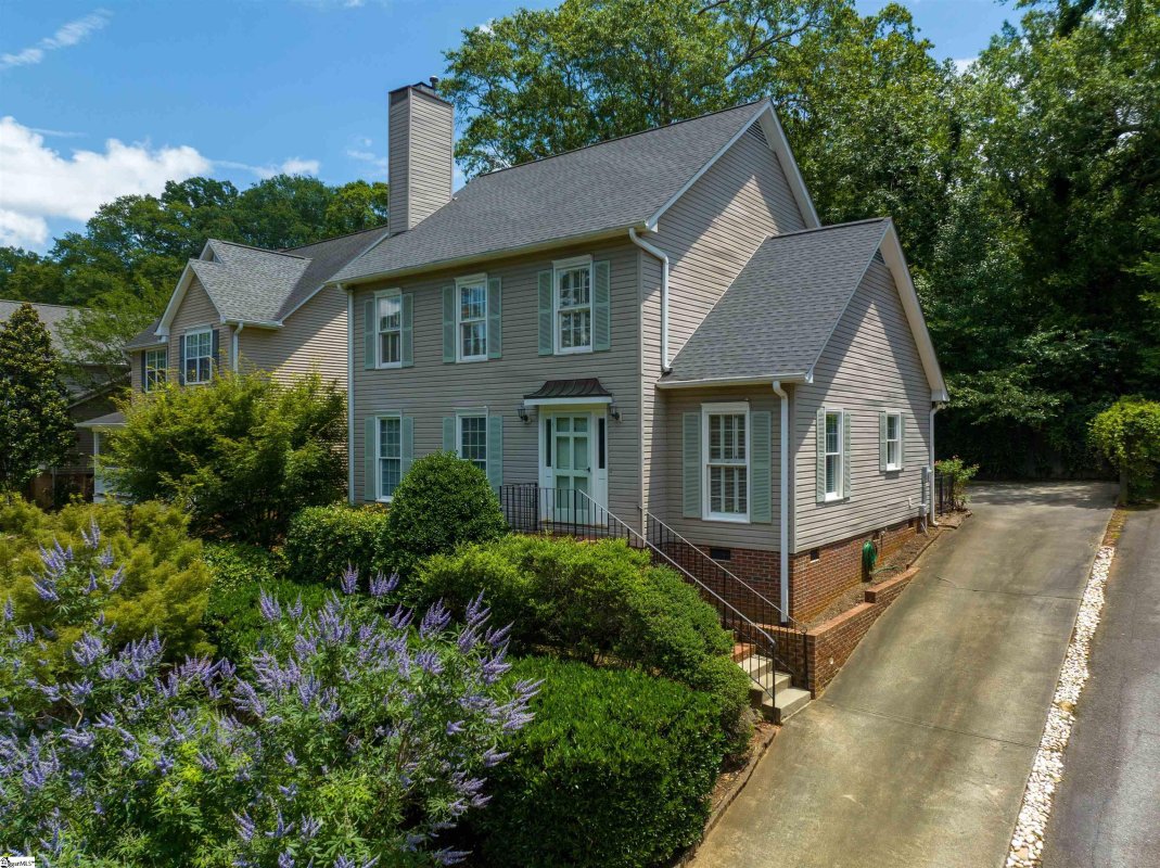 48 Oak Crest Court