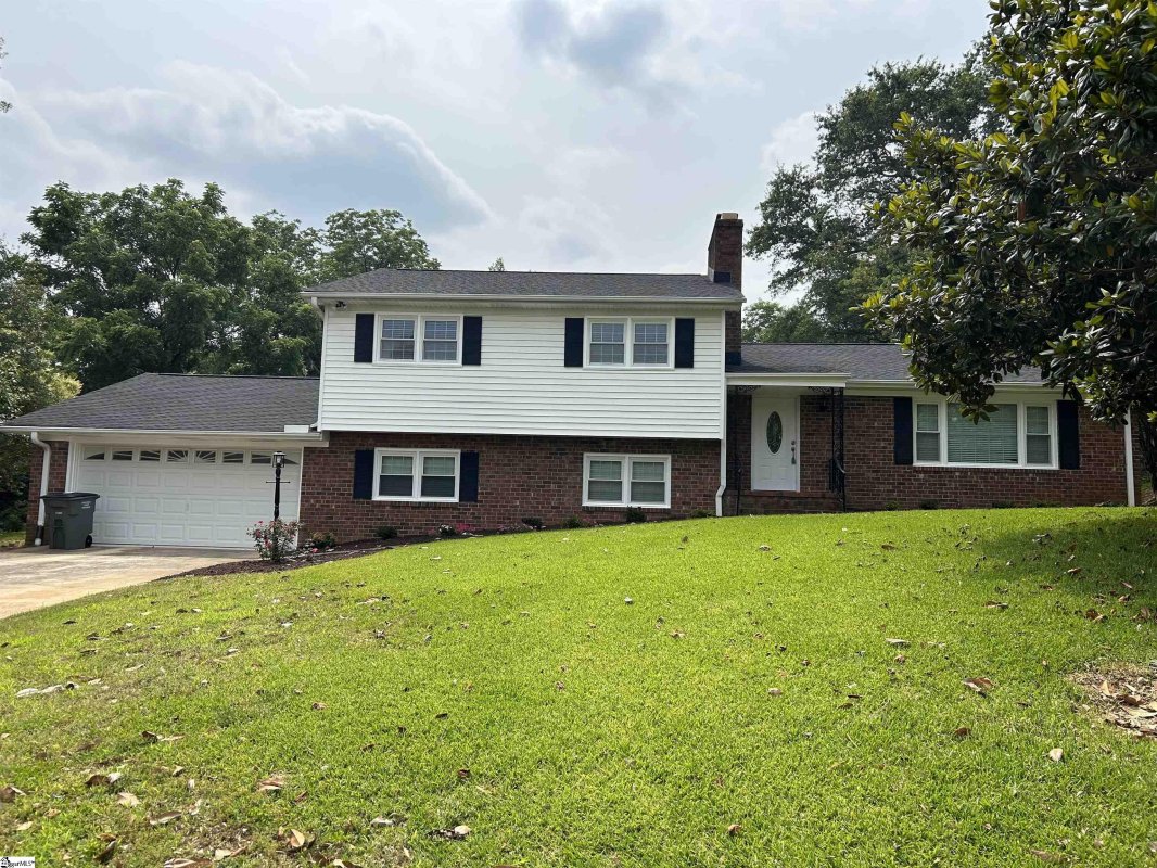 12 Sandown Lane