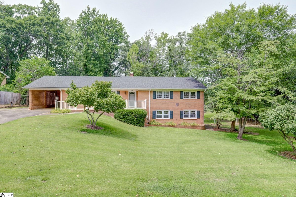 9 Northway Drive