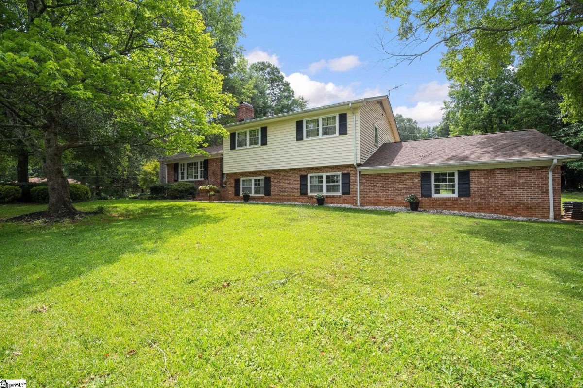 101 Woodburn Drive