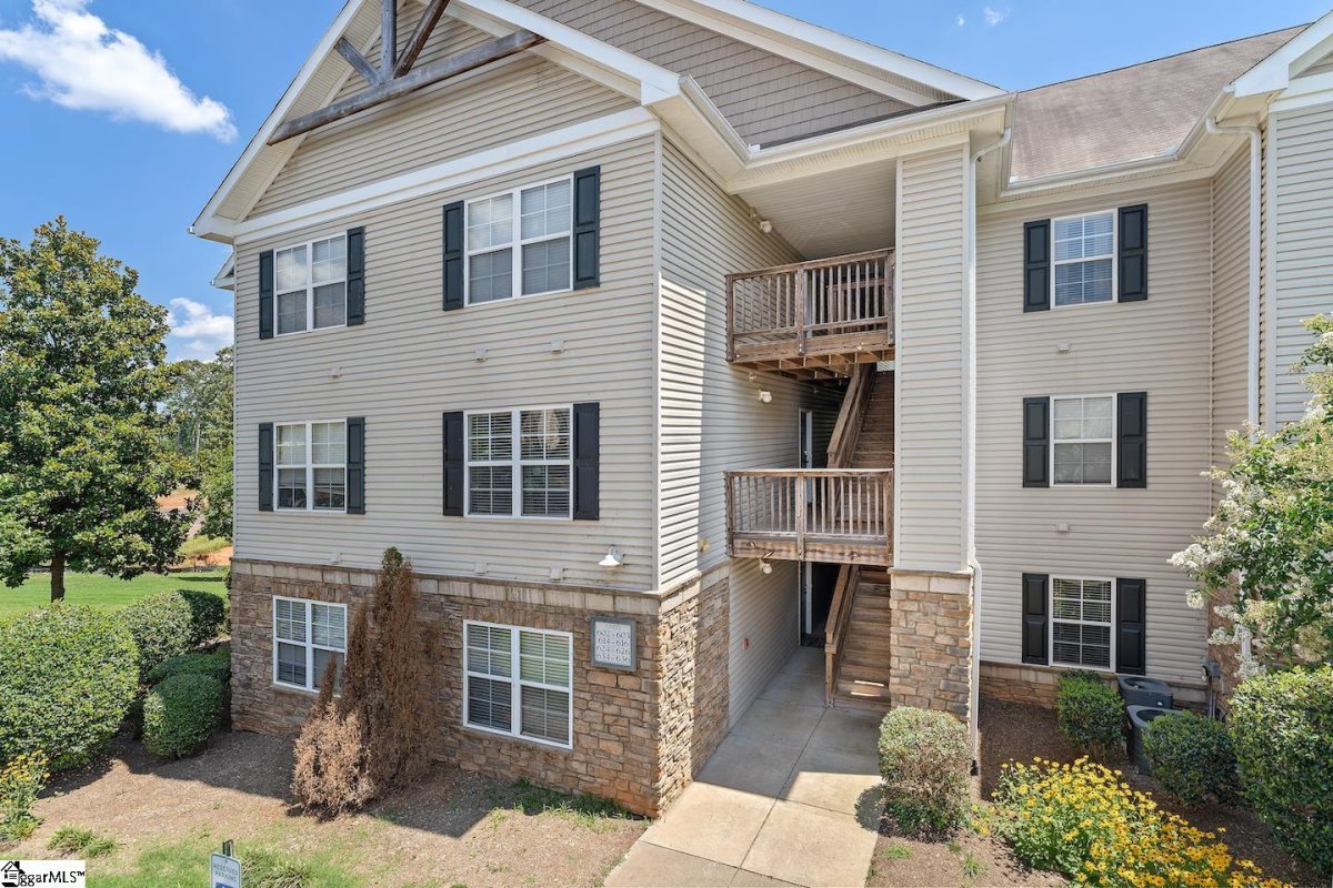 636 Lookover Drive