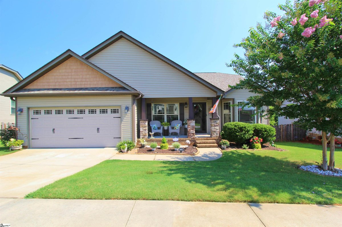 668 Chartwell Drive
