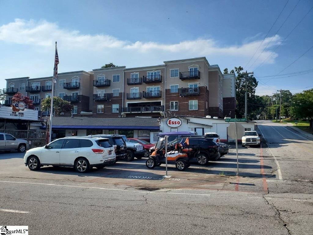 101 Oak Street Unit 207