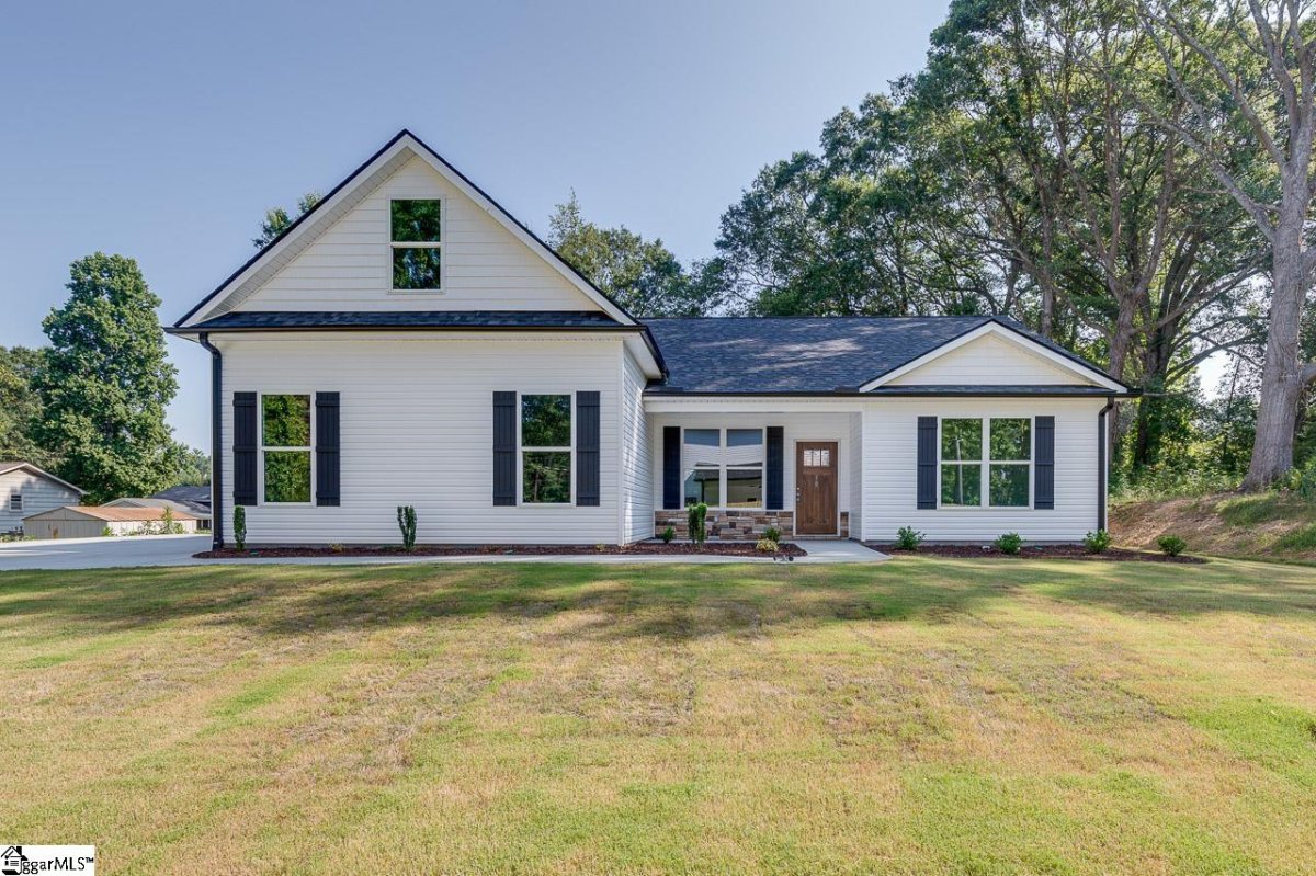 10 Suffolk Drive