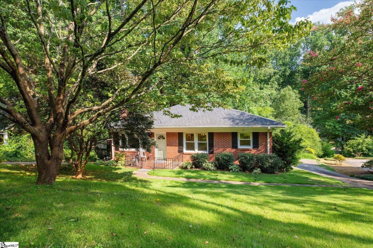 212 Dellwood Drive