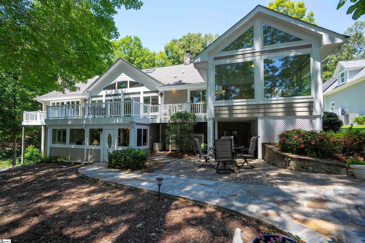 14 Eastern Point