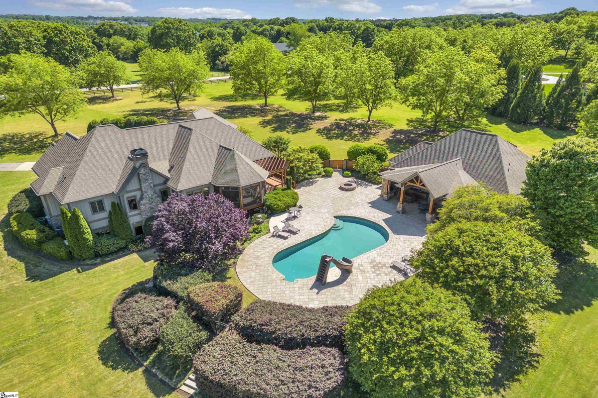 215 Bruce Farm Road