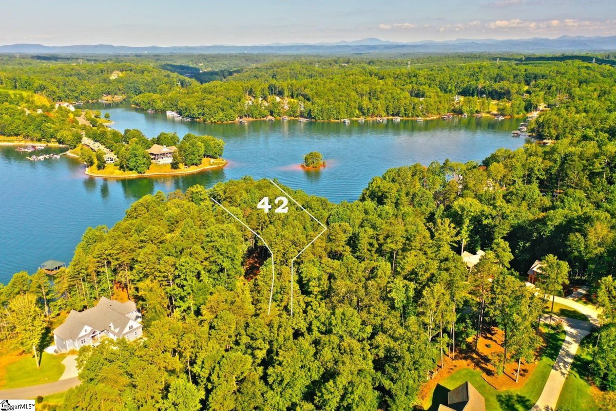 42 Retreat Pointe Road